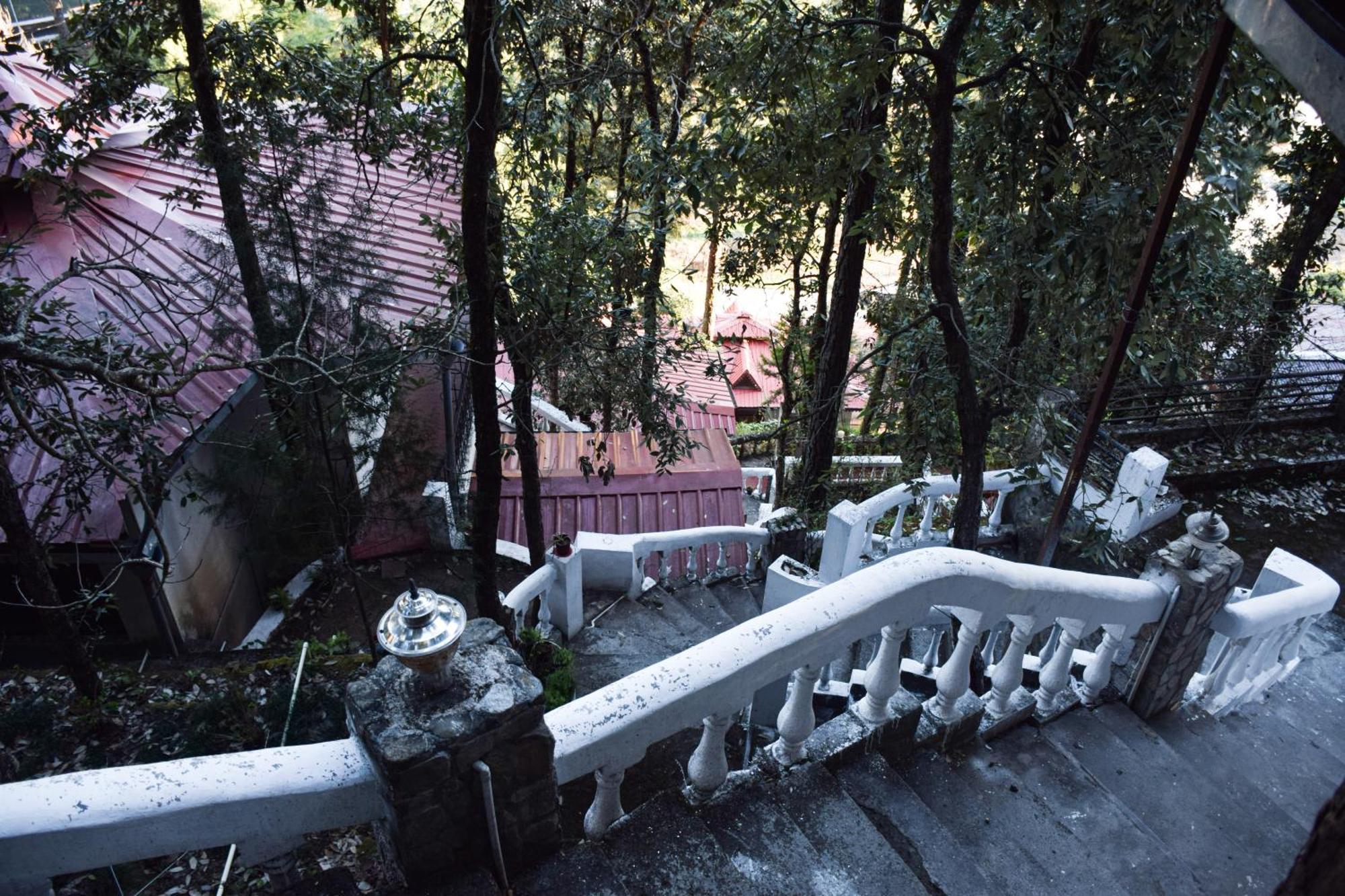 The Canadian Woods Resort Nainital Exterior photo