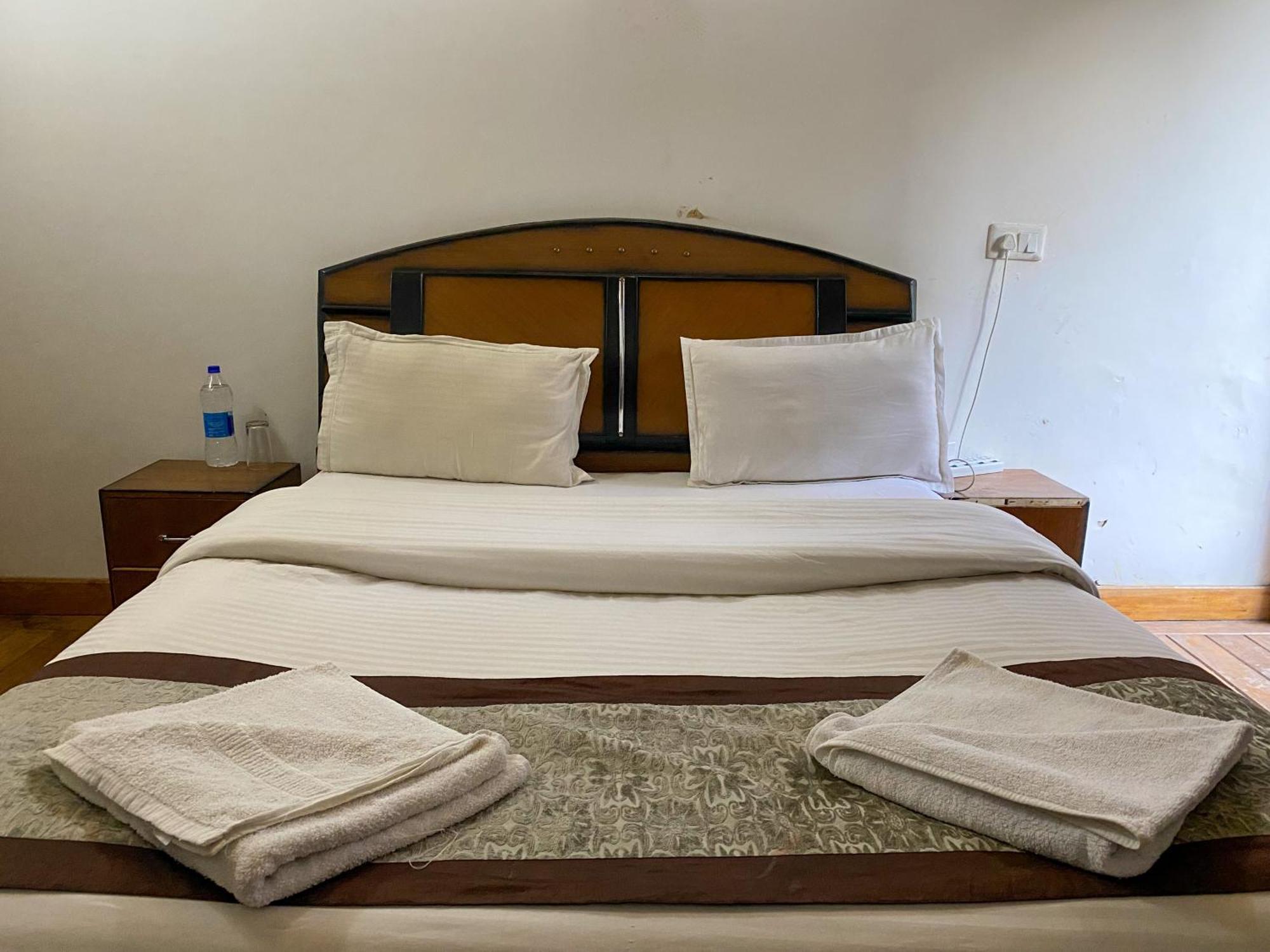 The Canadian Woods Resort Nainital Room photo